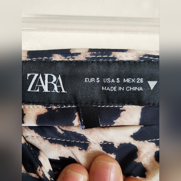 Zara Black and Cream Animal Print Maxi Skirt - Picture 2 of 3